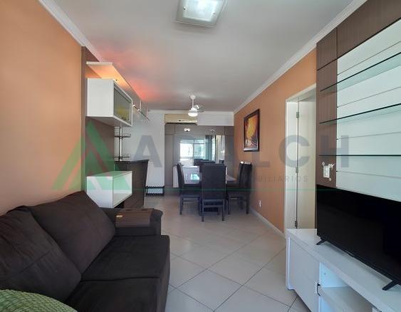 Apartamento Mobiliado com 3 Dormitórios e Suíte a 200m do Mar